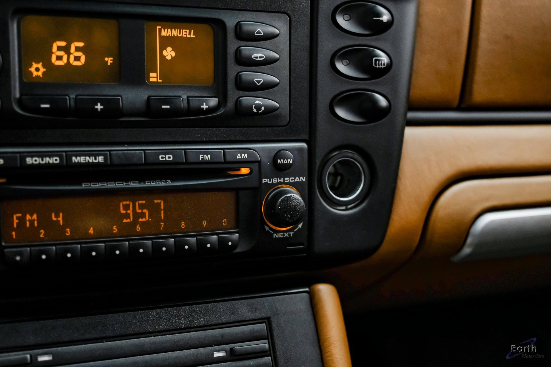 Used 2004 Porsche 911 GT3 image 61