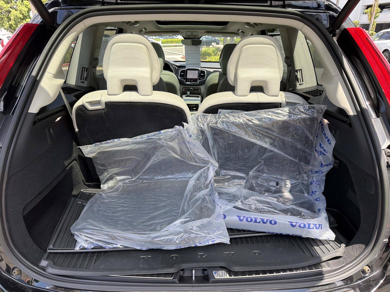 Certified 2023 Volvo XC90 B6 Plus w/ Protection Package Premier AWD/4WD image 24
