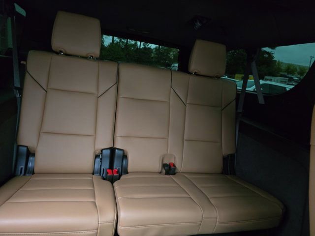 Certified 2025 Cadillac Escalade ESV Premium Luxury w/ Touring Package image 12
