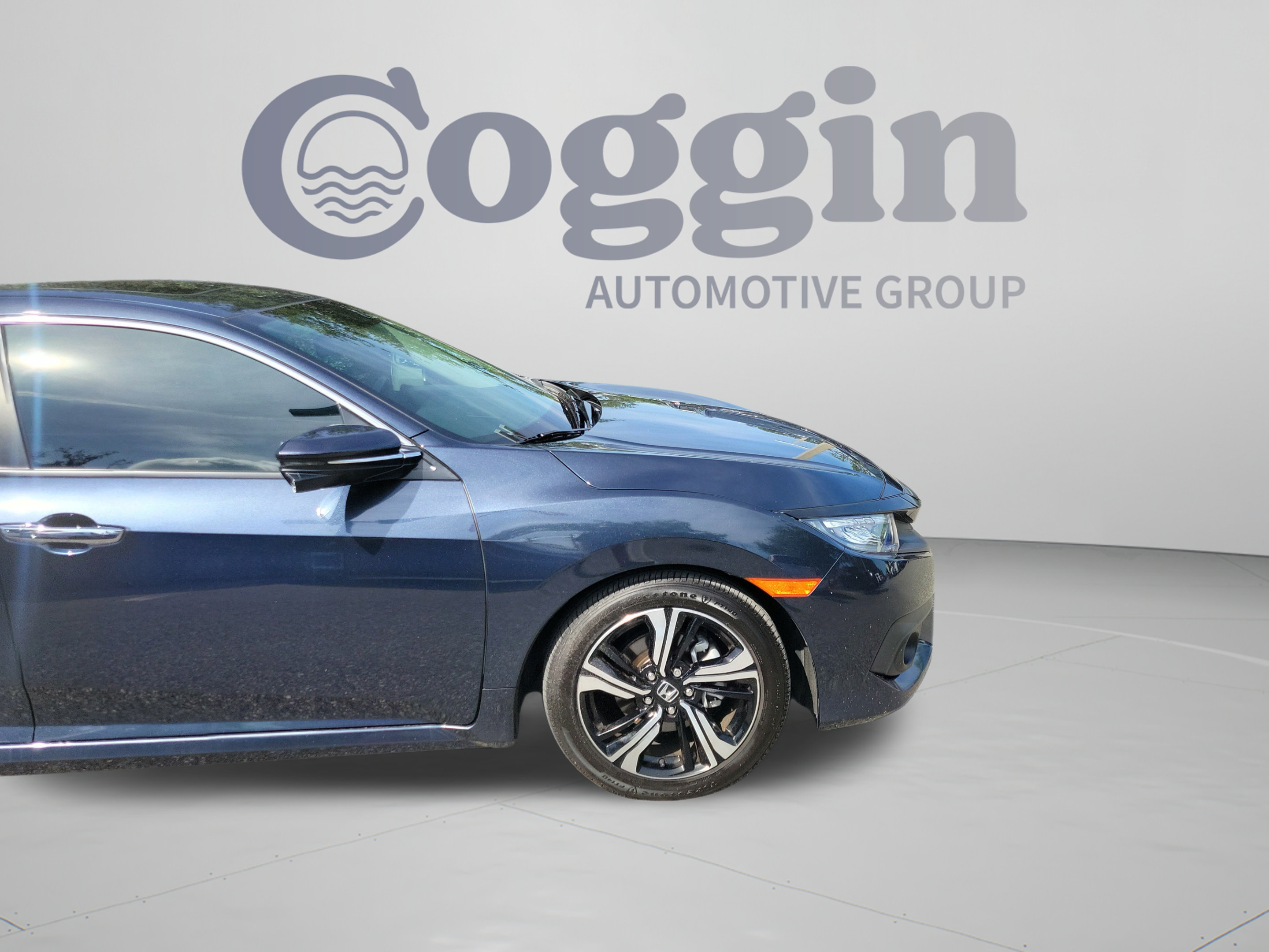 Used 2017 Honda Civic Touring image 32
