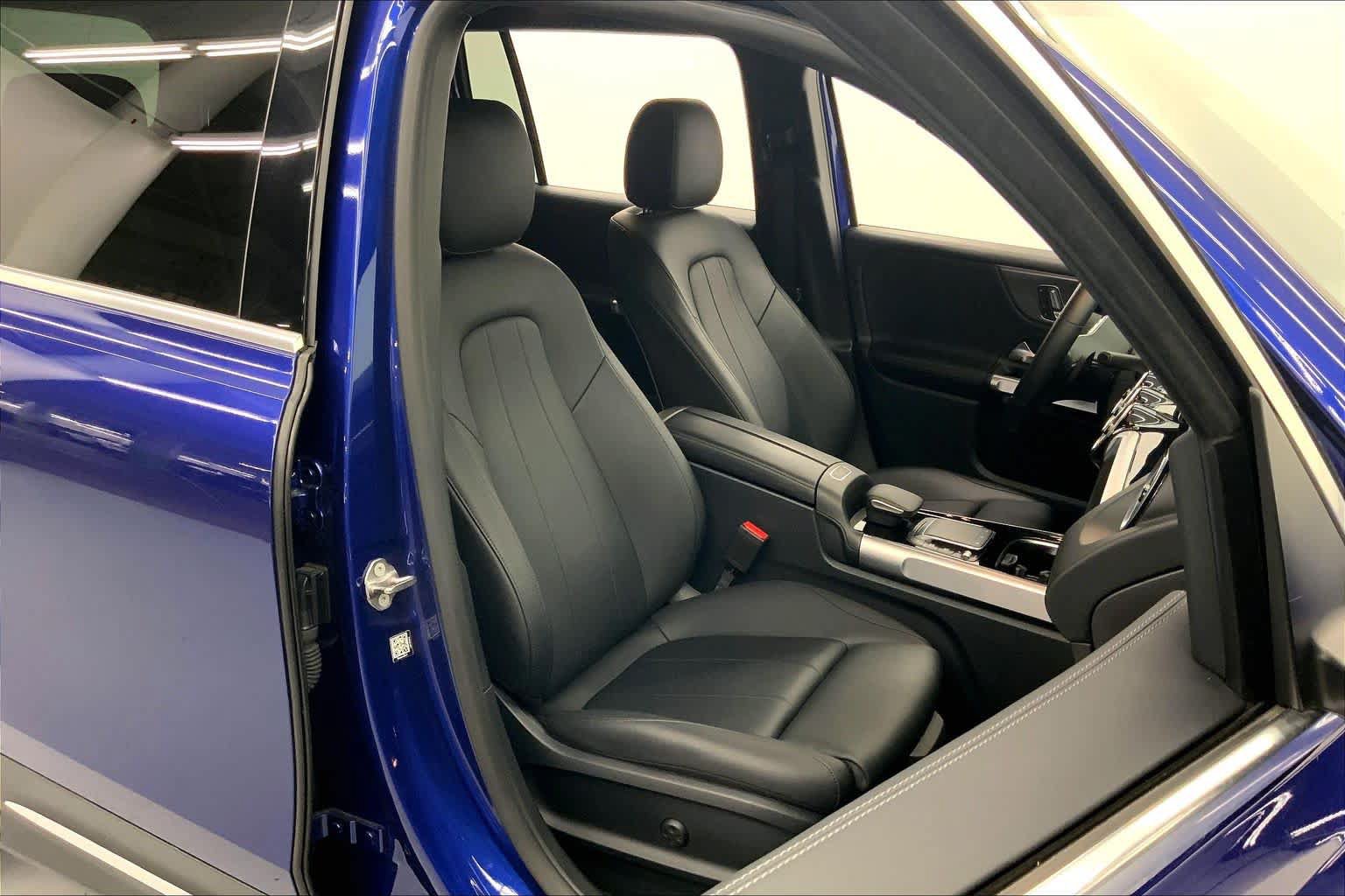 Certified 2022 Mercedes-Benz GLB 250 4MATIC image 11