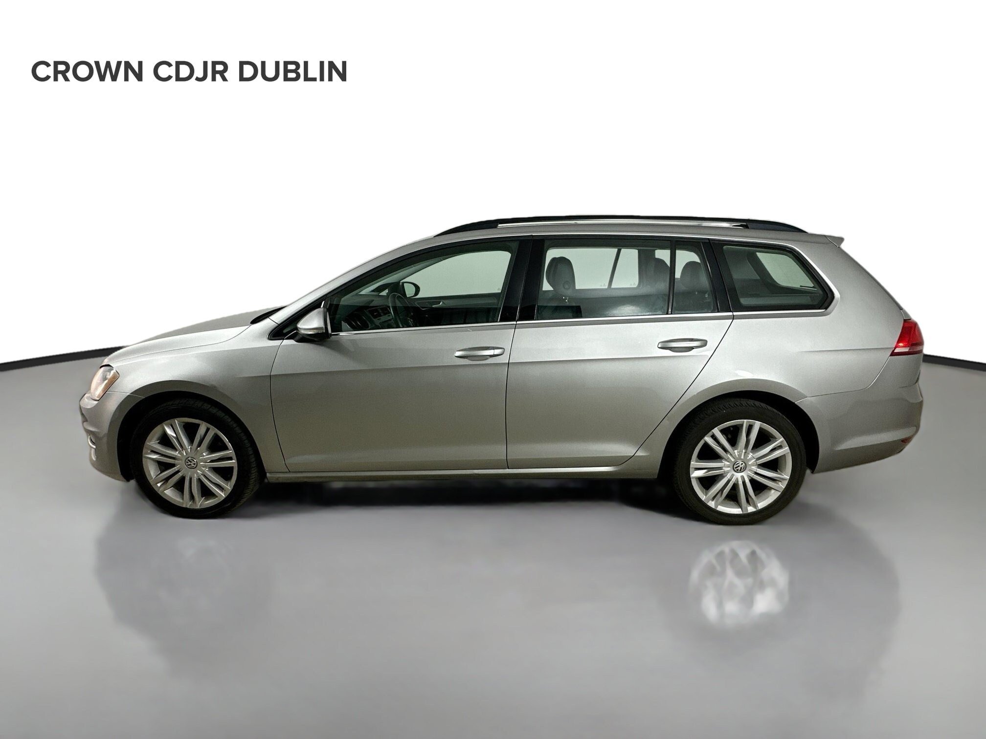 Used 2015 Volkswagen Golf TDI SE FWD image 8