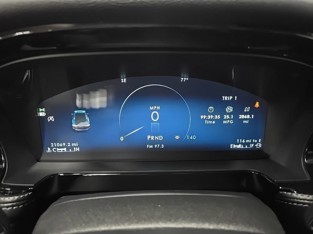 Used 2023 Lincoln Corsair AWD image 26