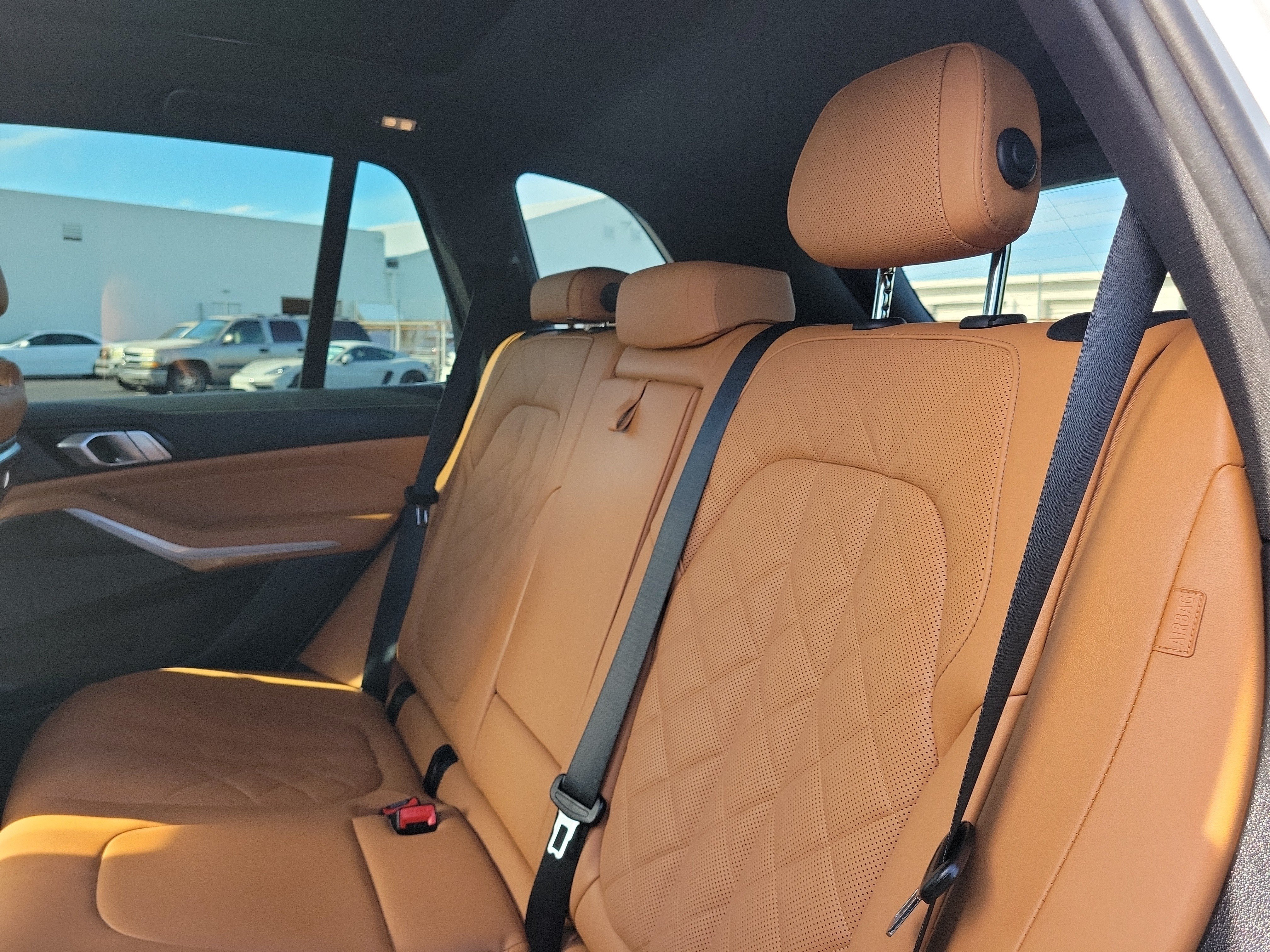 Used 2024 BMW X5 xDrive40i w/ Premium Package AWD/4WD image 11