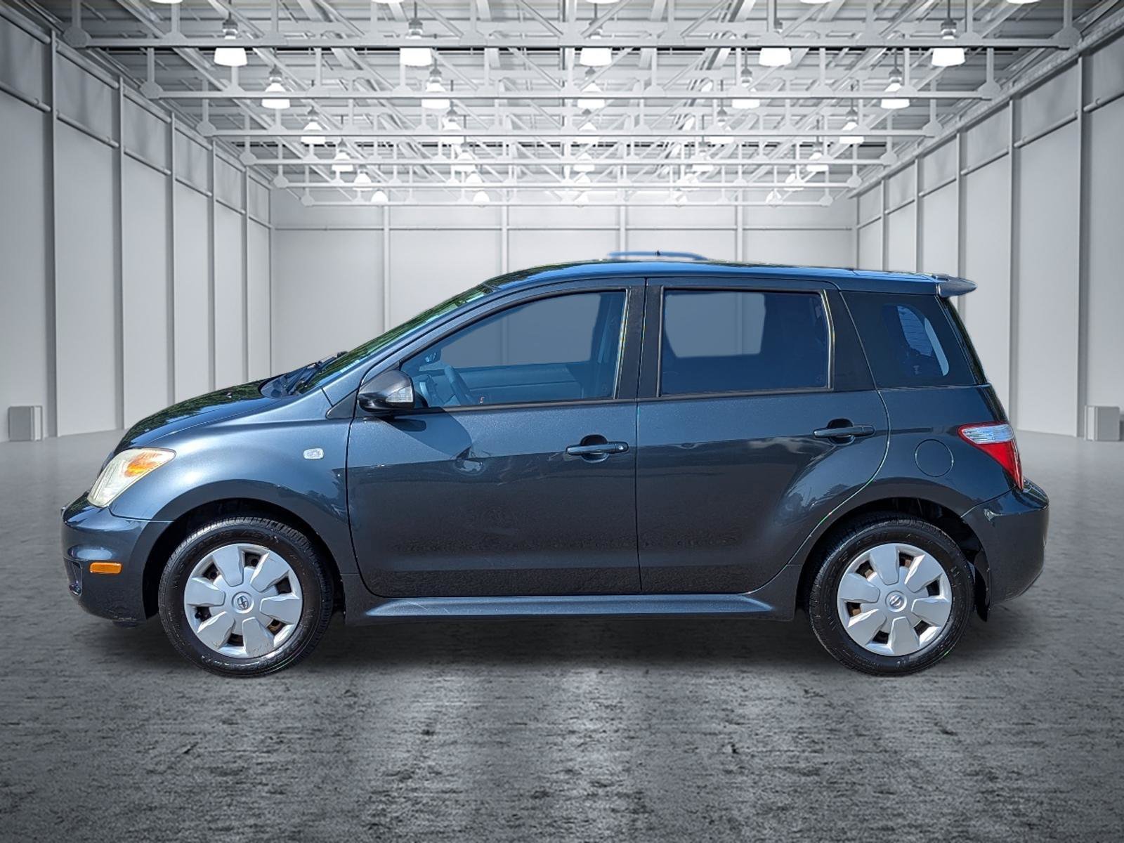 Used 2006 Scion xA FWD image 2
