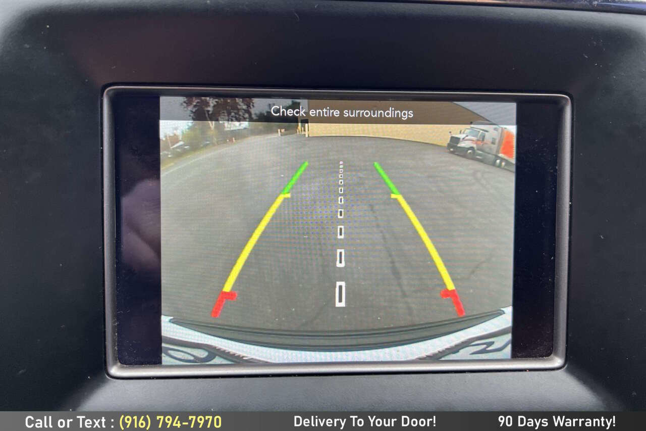 Used 2019 Jeep Grand Cherokee Laredo w/ Security & Convenience Group AWD/4WD image 19