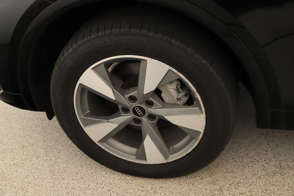 Certified 2023 Audi Q5 2.0T Premium Plus AWD/4WD image 32