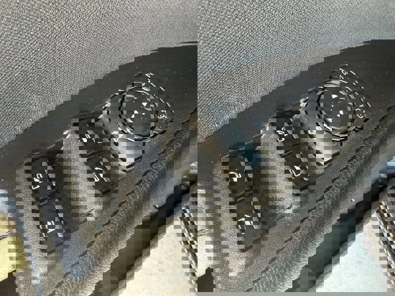 Used 2020 Ford Fusion SE image 24