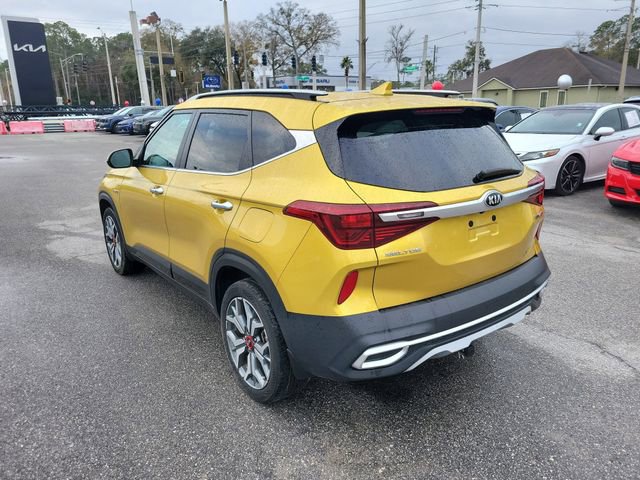 Used 2021 Kia Seltos SX w/ SX Sunroof Package image 3