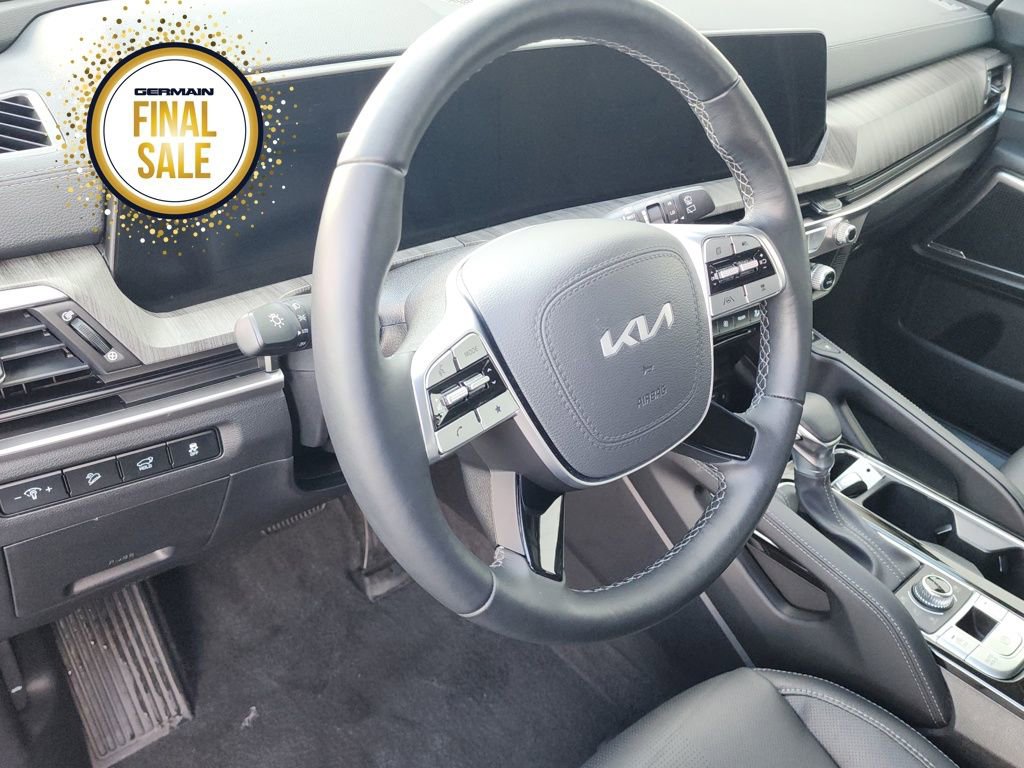 Certified 2025 Kia Telluride EX image 16