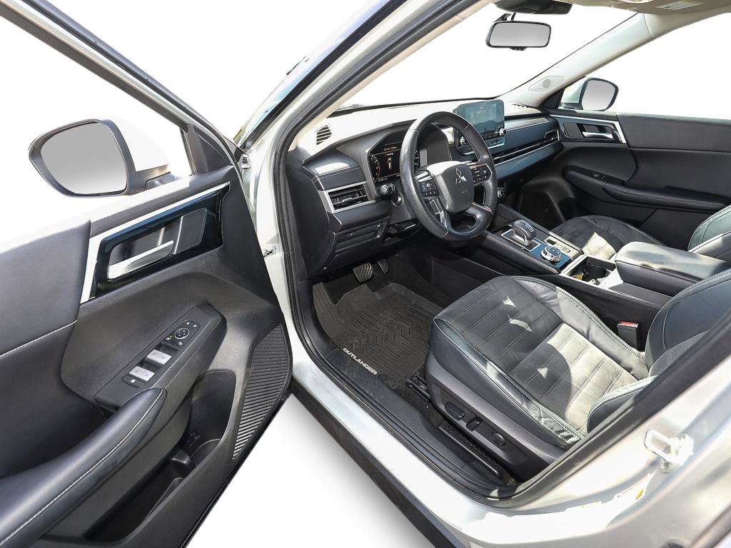 Used 2022 Mitsubishi Outlander SE AWD/4WD image 11
