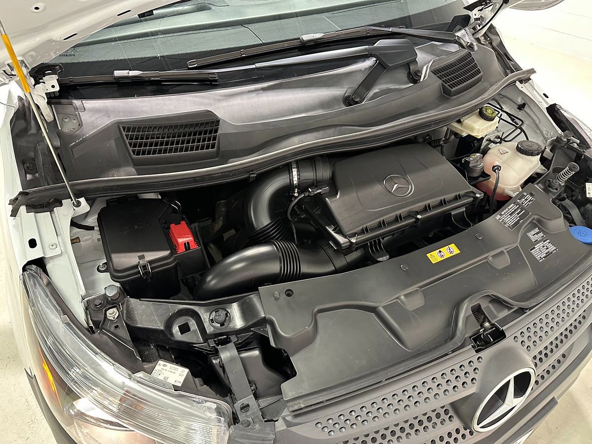 Used 2021 Mercedes-Benz Metris w/ Driver Efficiency Package image 3
