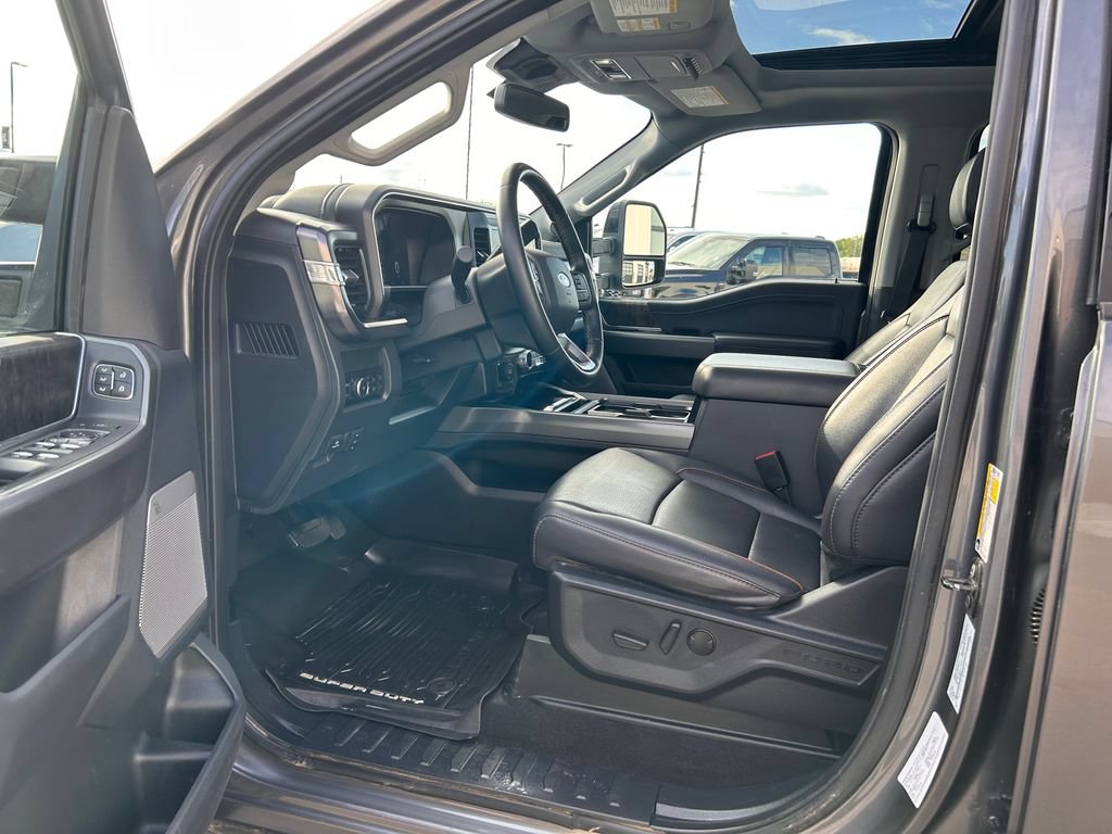 Used 2026 Ford F350 Lariat AWD/4WD image 10