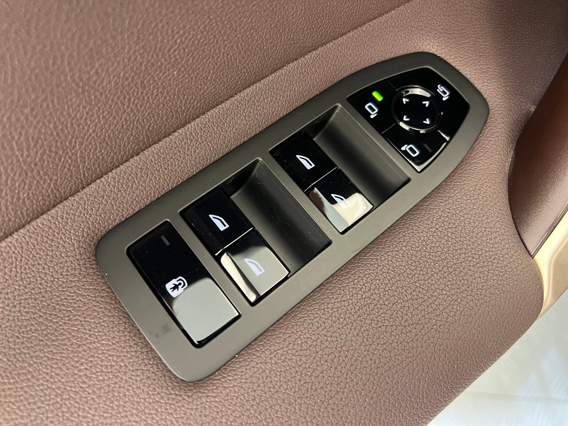 New 2026 BMW iX xDrive45 AWD/4WD image 12