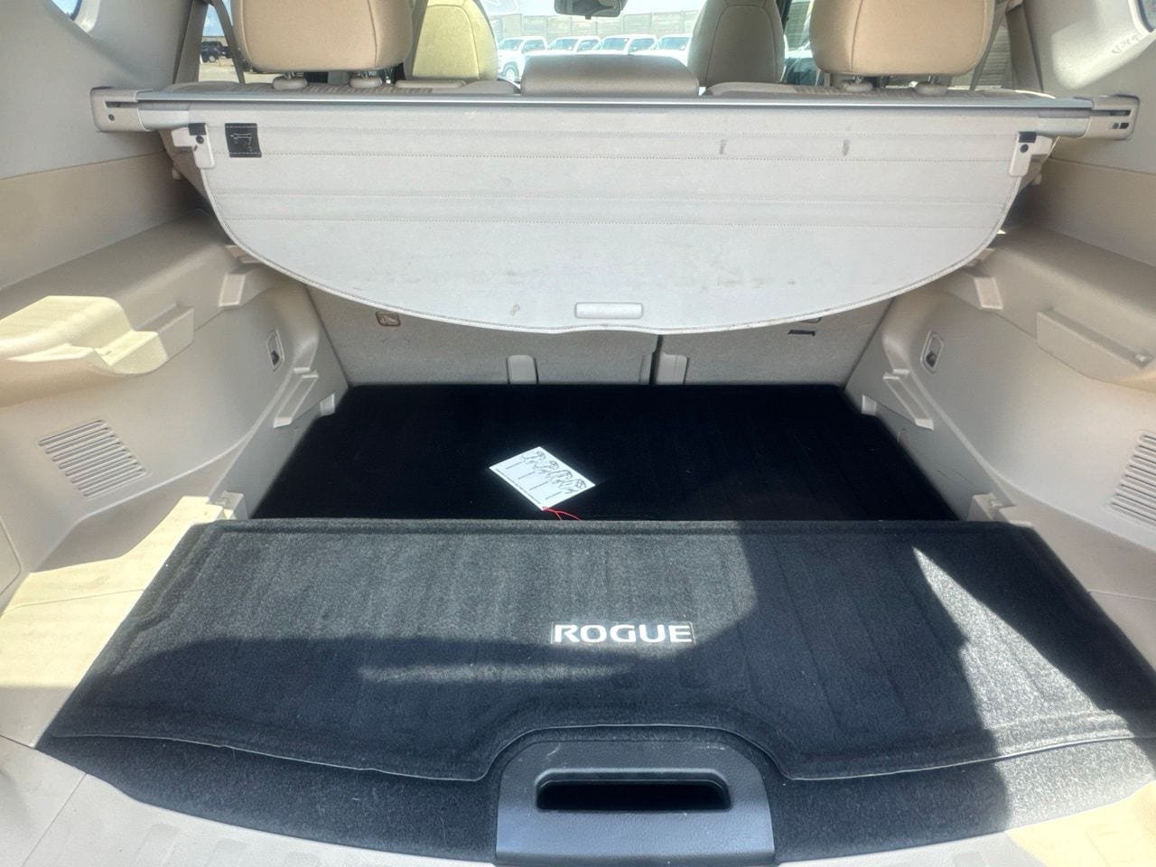 Used 2019 Nissan Rogue SV w/ Sun & Sound Touring Package FWD image 35