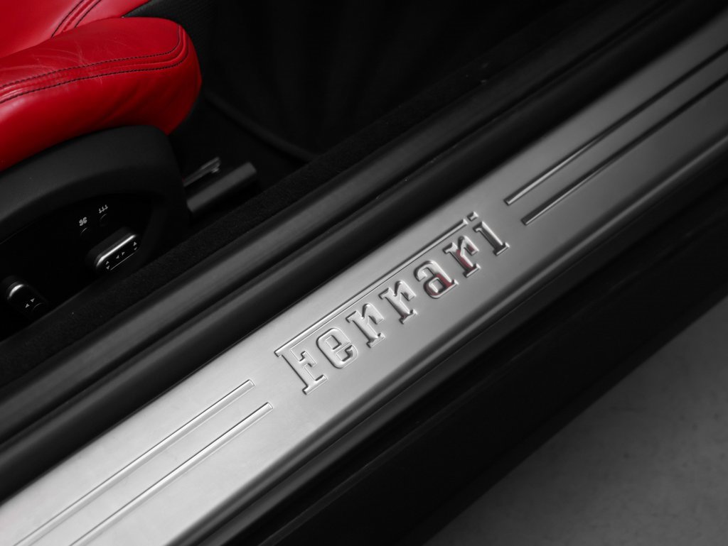 Certified 2018 Ferrari GTC4Lusso image 18