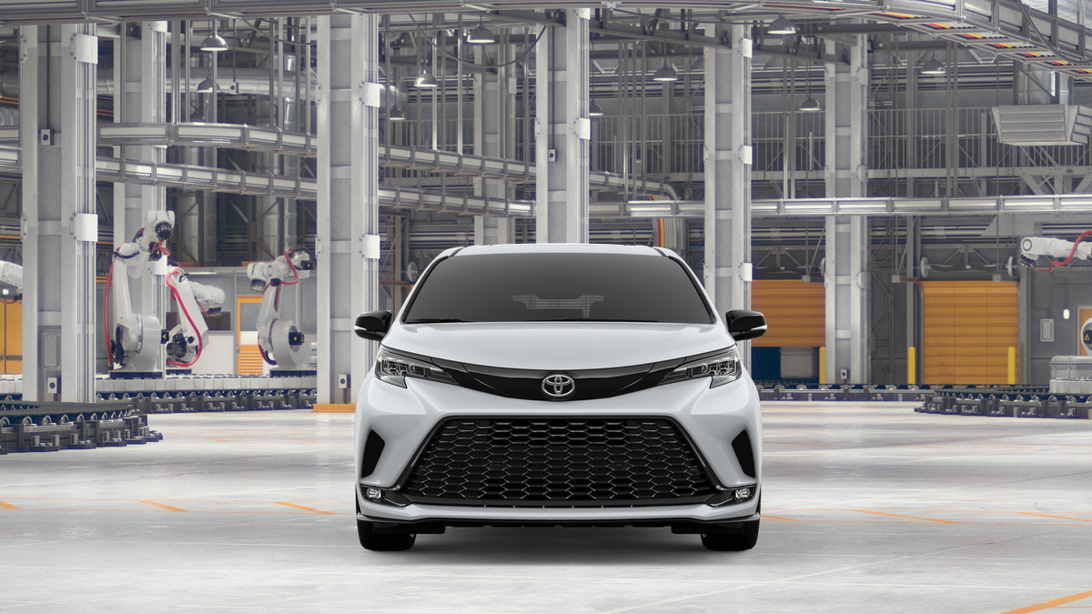 New 2026 Toyota Sienna XSE FWD image 17