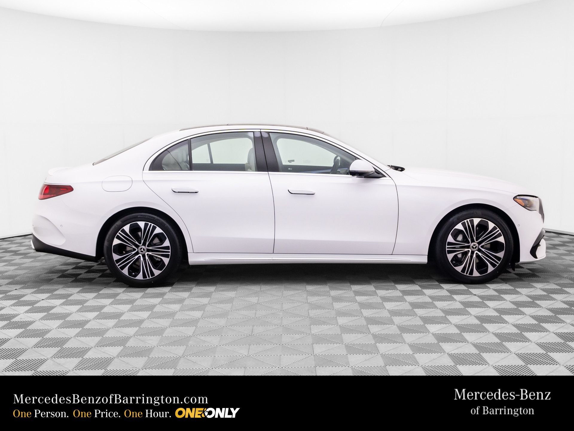 New 2026 Mercedes-Benz E 350 4MATIC Sedan image 7