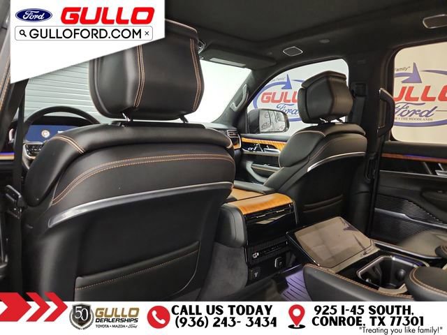 Used 2022 Jeep Grand Wagoneer Series III image 15