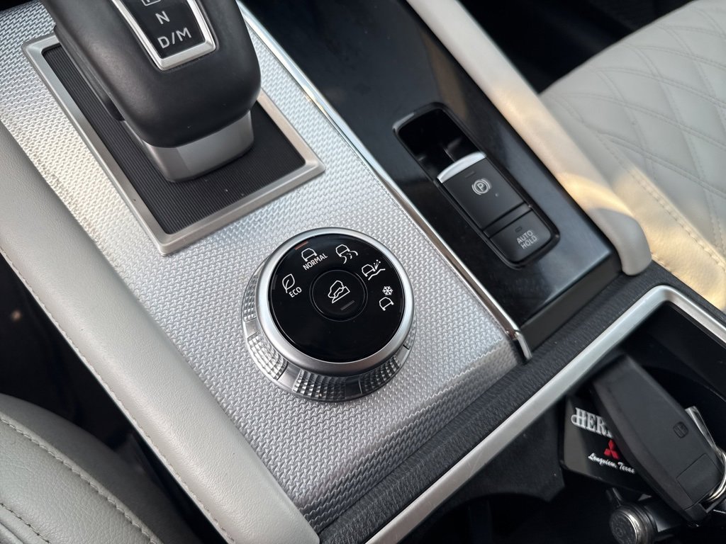 Used 2024 Mitsubishi Outlander SEL image 31