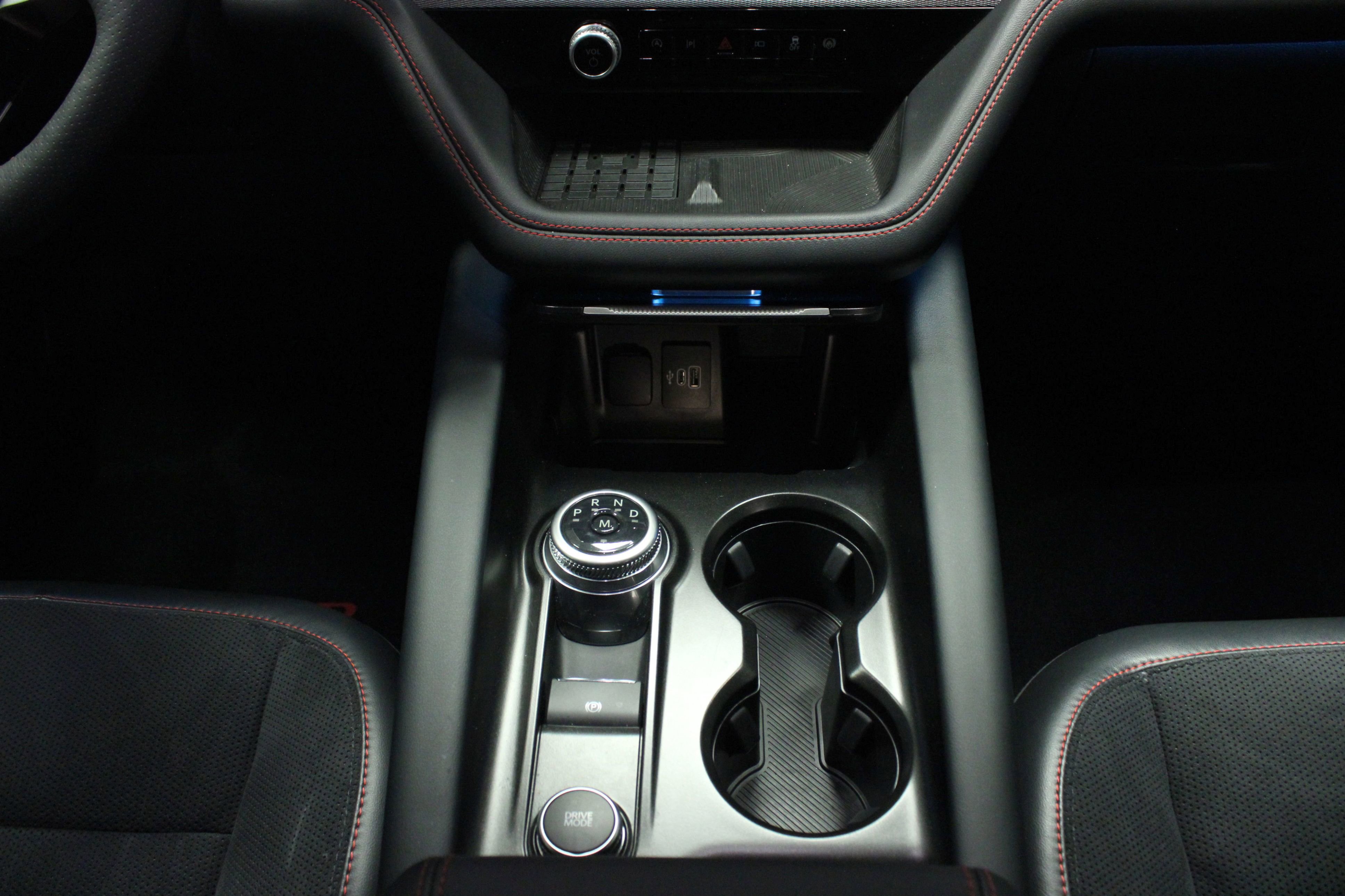 Used 2025 Ford Explorer ST image 22