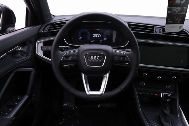 New 2025 Audi Q3 2.0T Premium image 14