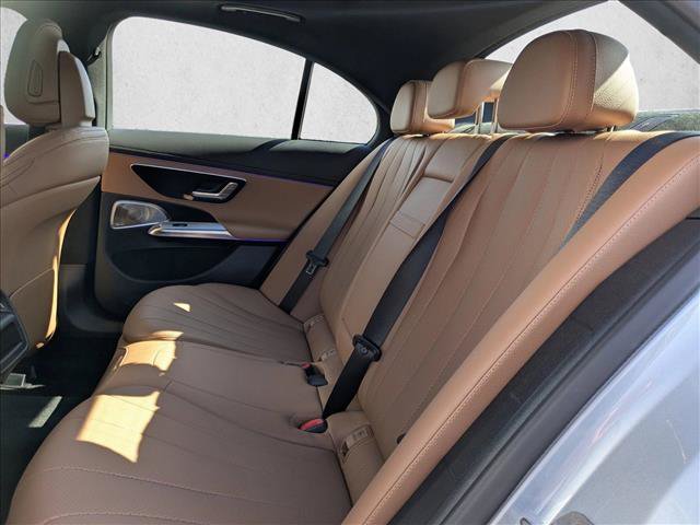 New 2026 Mercedes-Benz E 350 4MATIC Sedan image 16