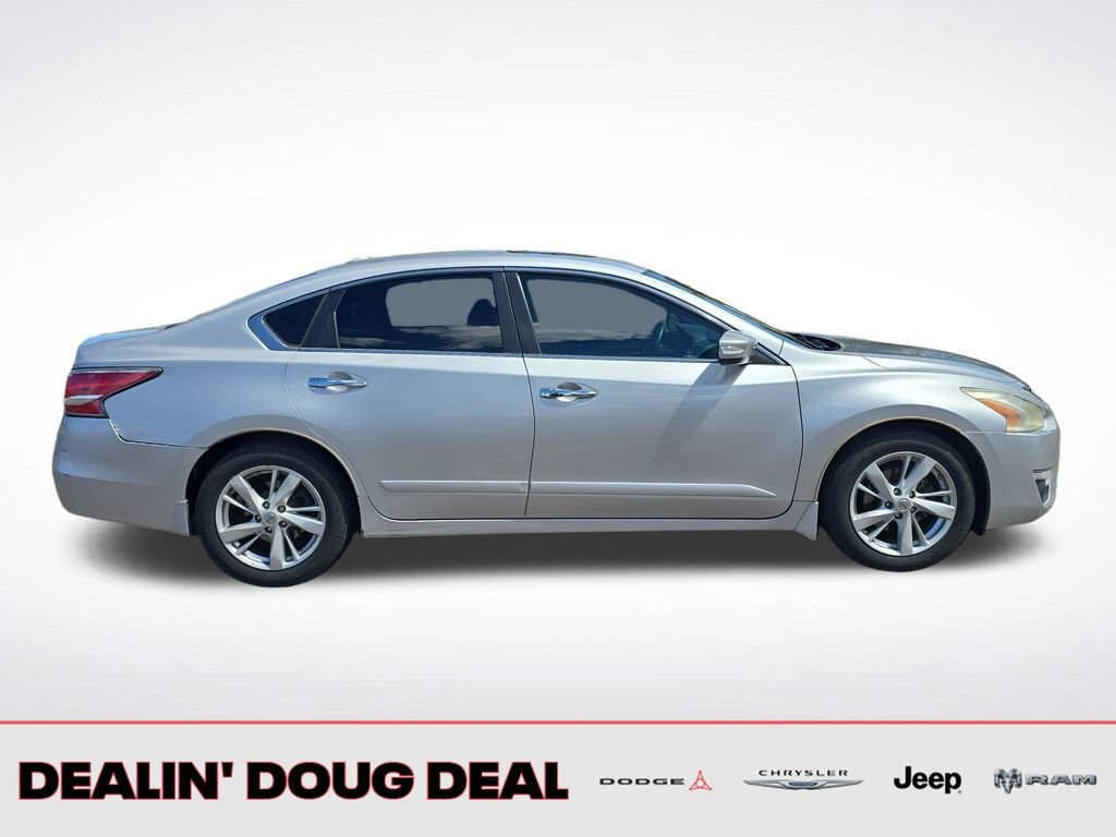 Used 2015 Nissan Altima 2.5 SL w/ Technology Package FWD image 7