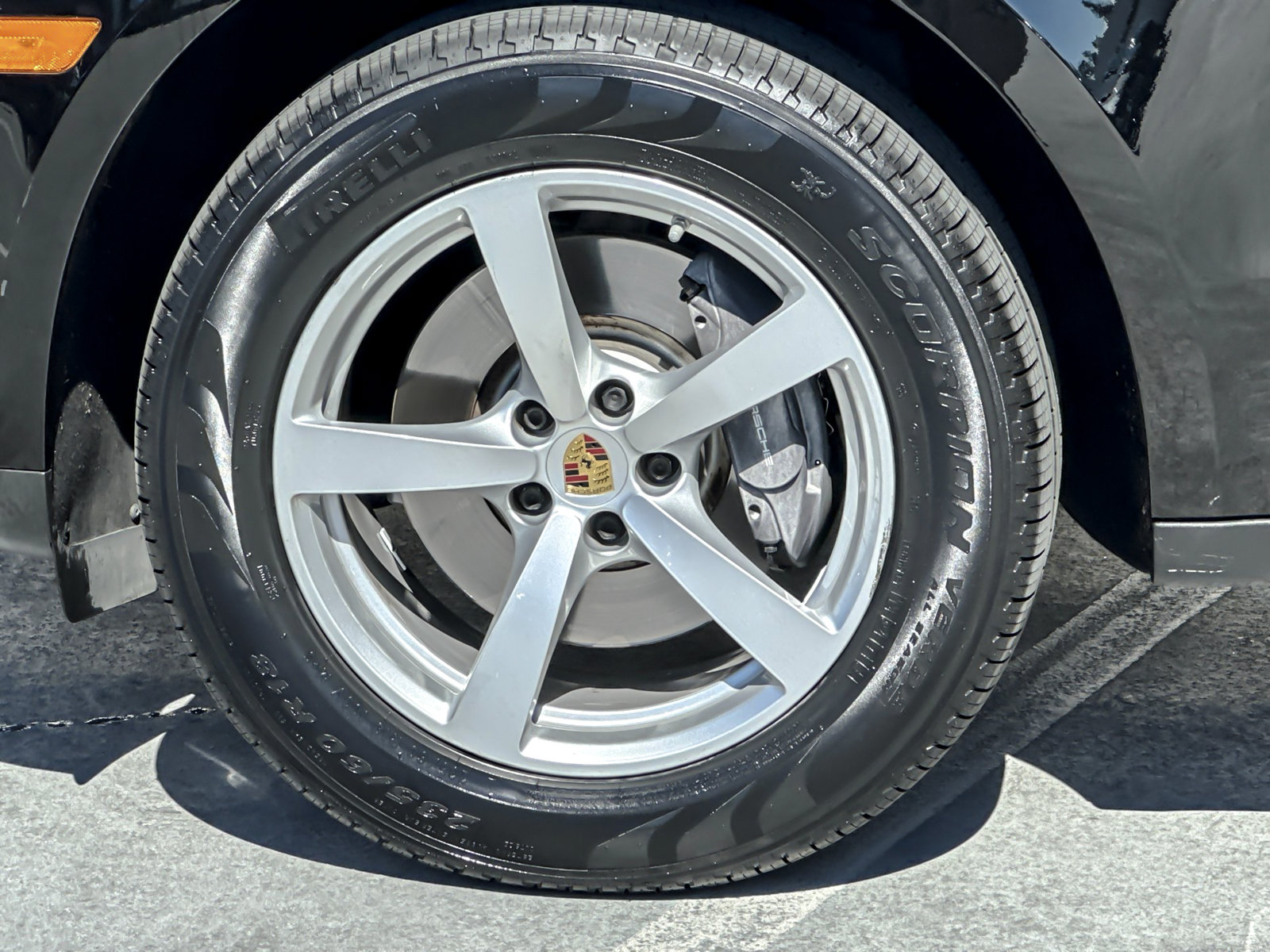 Certified 2020 Porsche Macan AWD/4WD image 24