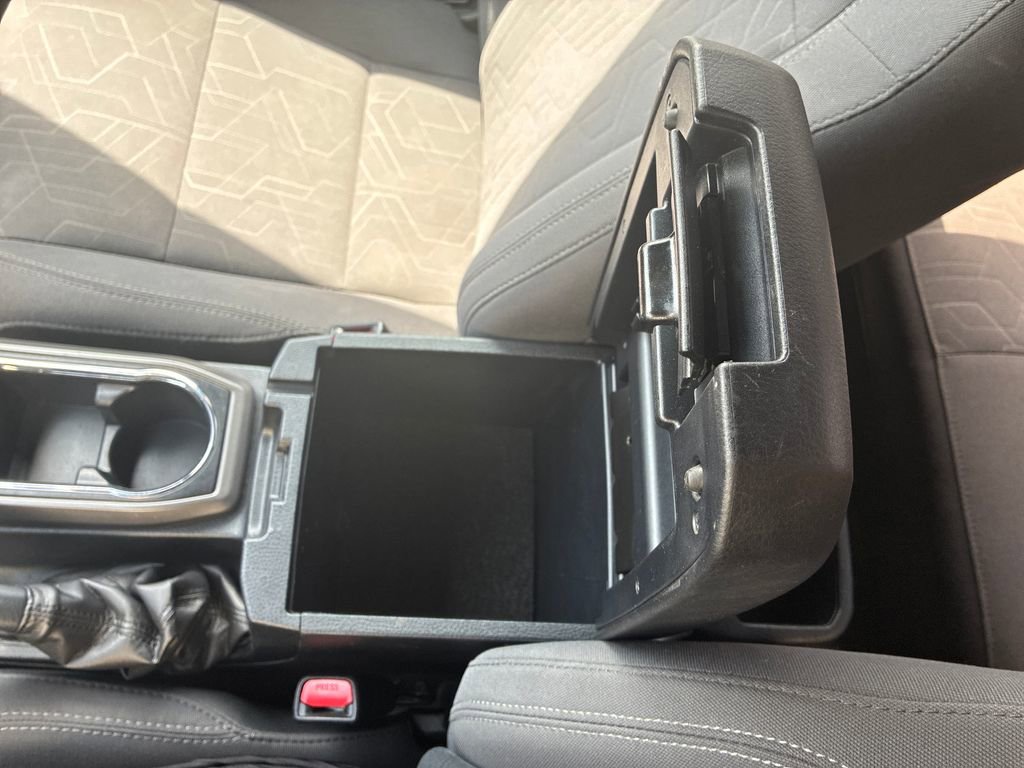 Used 2019 Toyota Tacoma TRD Sport RWD image 19