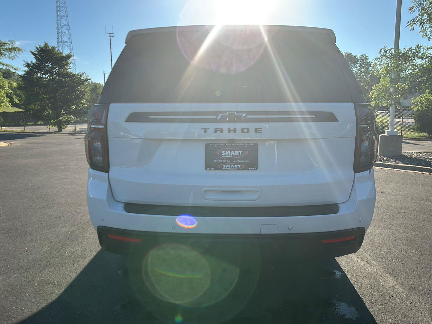 Used 2023 Chevrolet Tahoe Z71 w/ Luxury Package AWD/4WD image 11