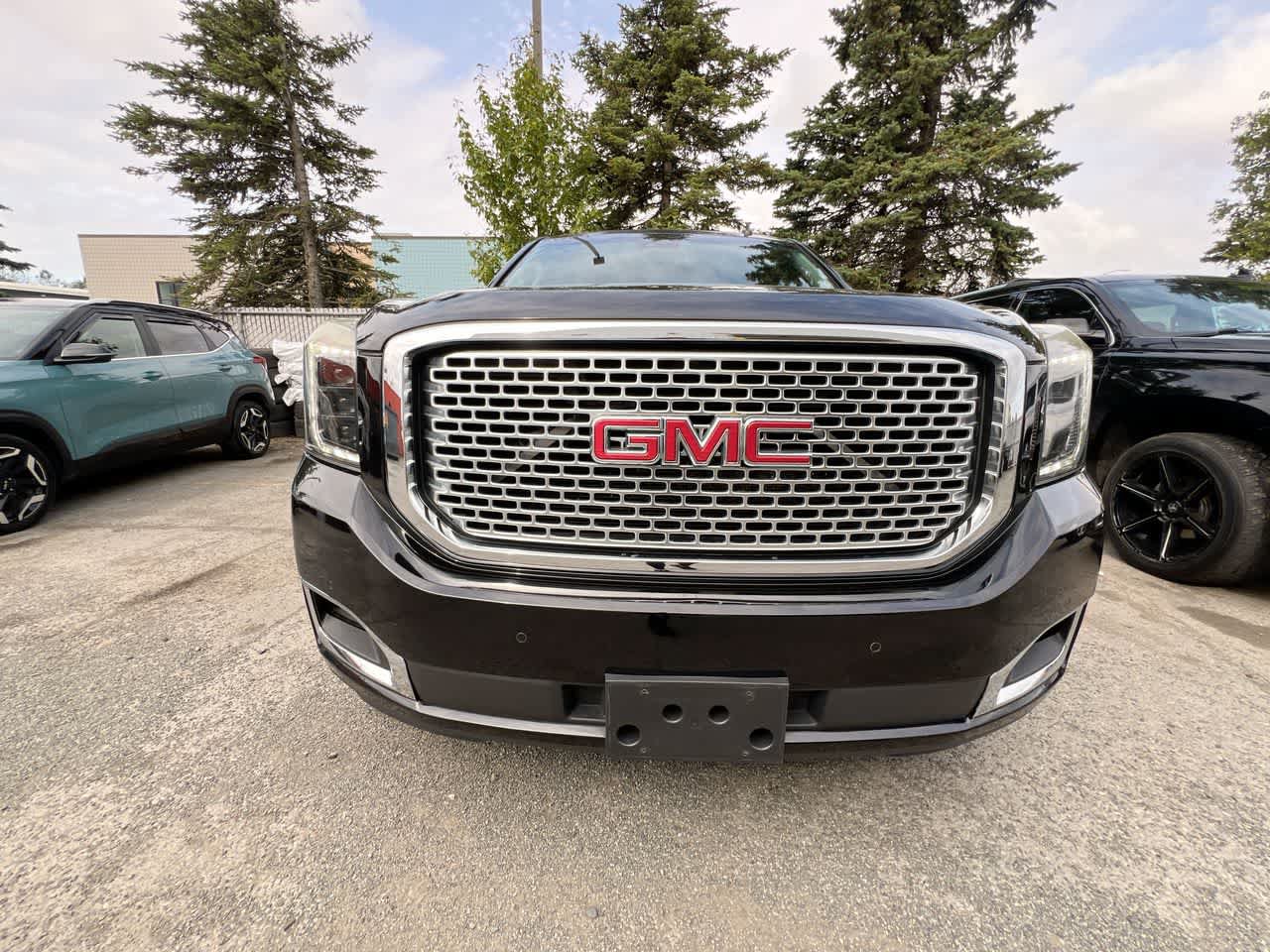 Used 2015 GMC Yukon Denali AWD/4WD image 29