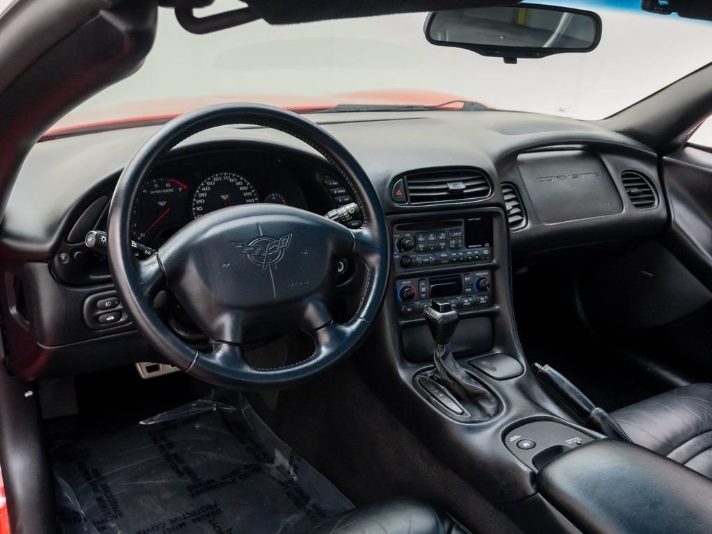 Used 2001 Chevrolet Corvette Coupe w/ Preferred Equipment Group1 image 12