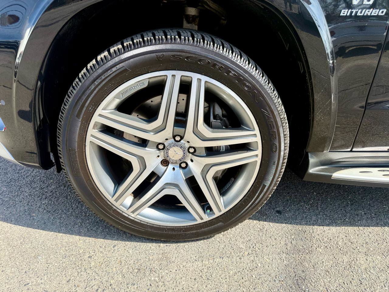Used 2016 Mercedes-Benz GL 63 AMG 4MATIC image 10