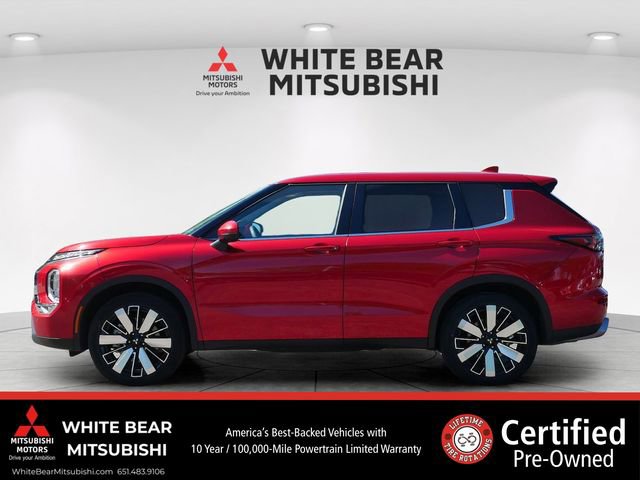 Used 2025 Mitsubishi Outlander SE AWD/4WD image 3
