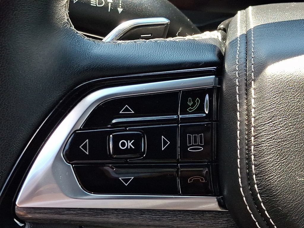 Used 2022 Jeep Grand Cherokee L Overland w/ Advanced Protech Group III AWD/4WD image 27