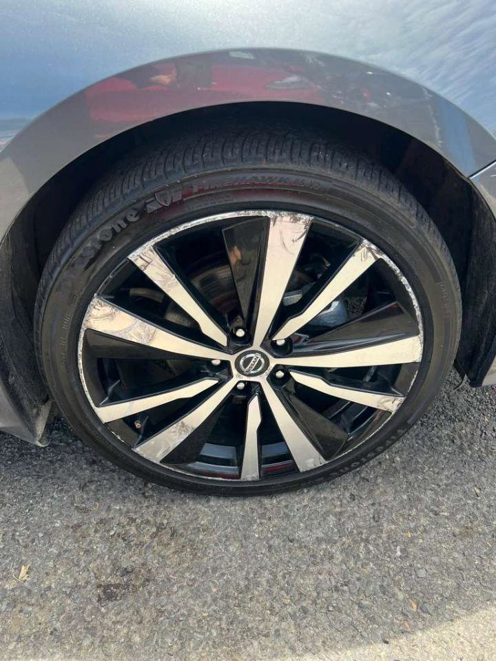 Used 2019 Nissan Altima 2.5 SR w/ SR Premium Package AWD/4WD image 13