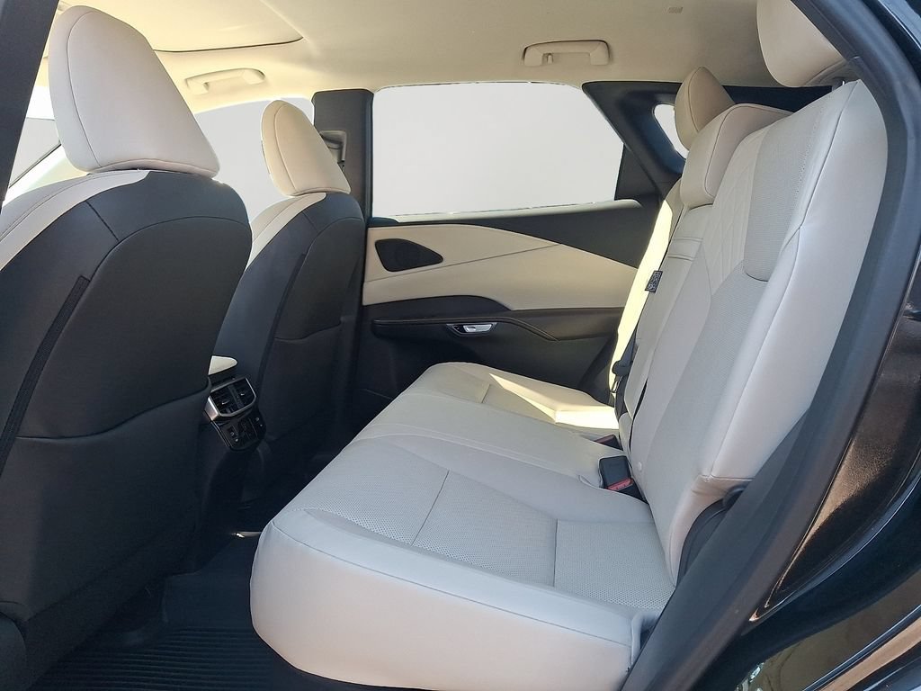 Used 2024 Lexus RX 350 Premium w/ Accessory Package (Z1) AWD/4WD image 9