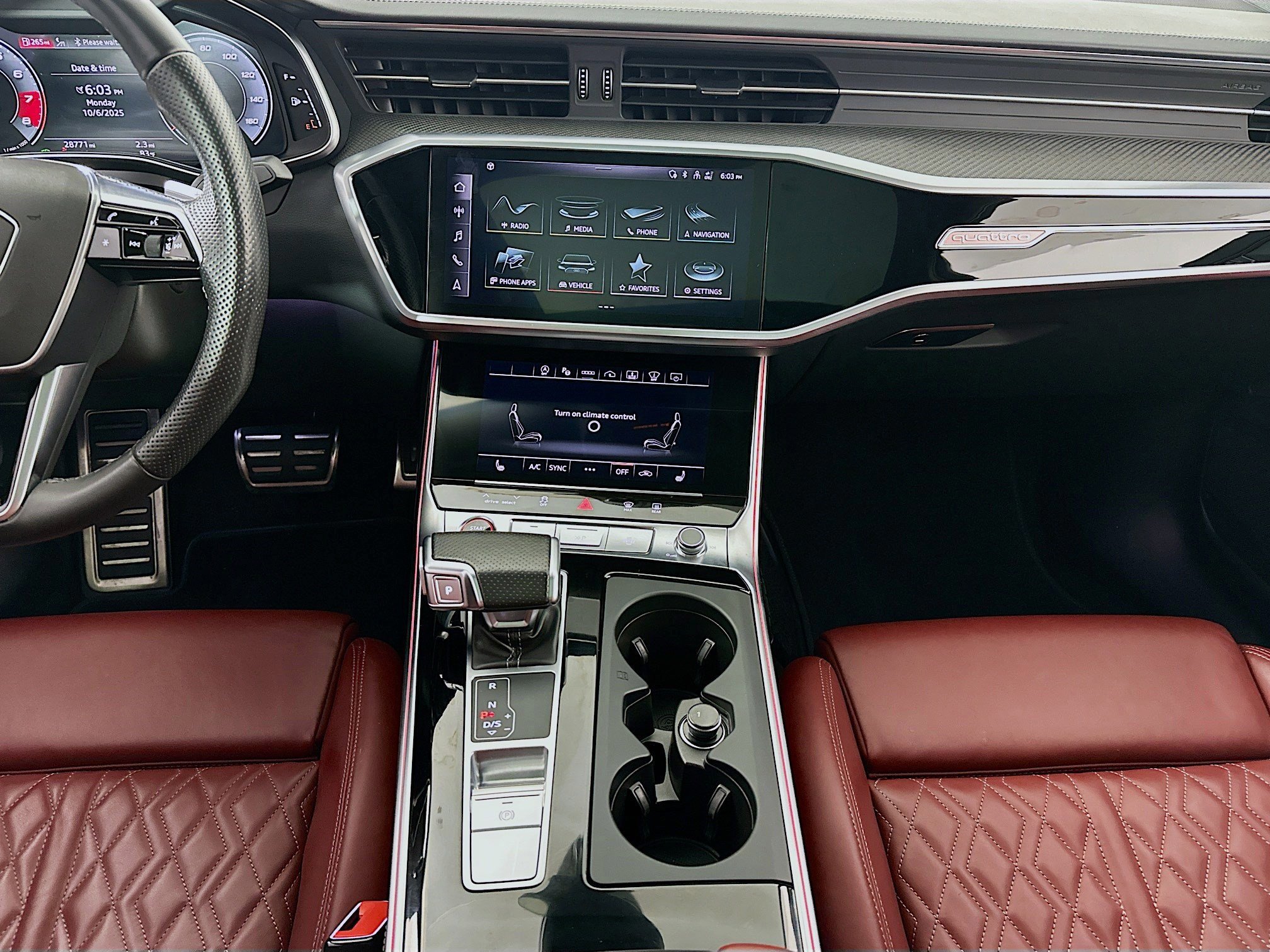 Used 2023 Audi S6 Prestige w/ Prestige Package image 11