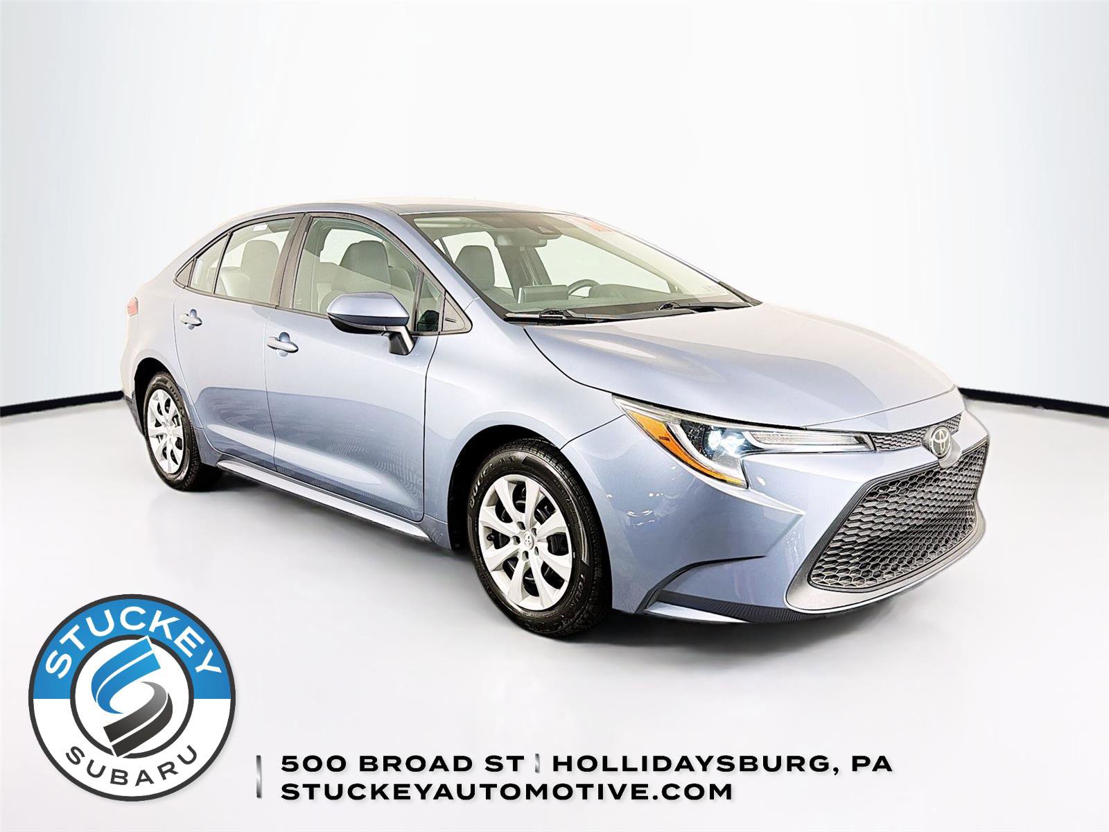 Used 2020 Toyota Corolla LE FWD image 1