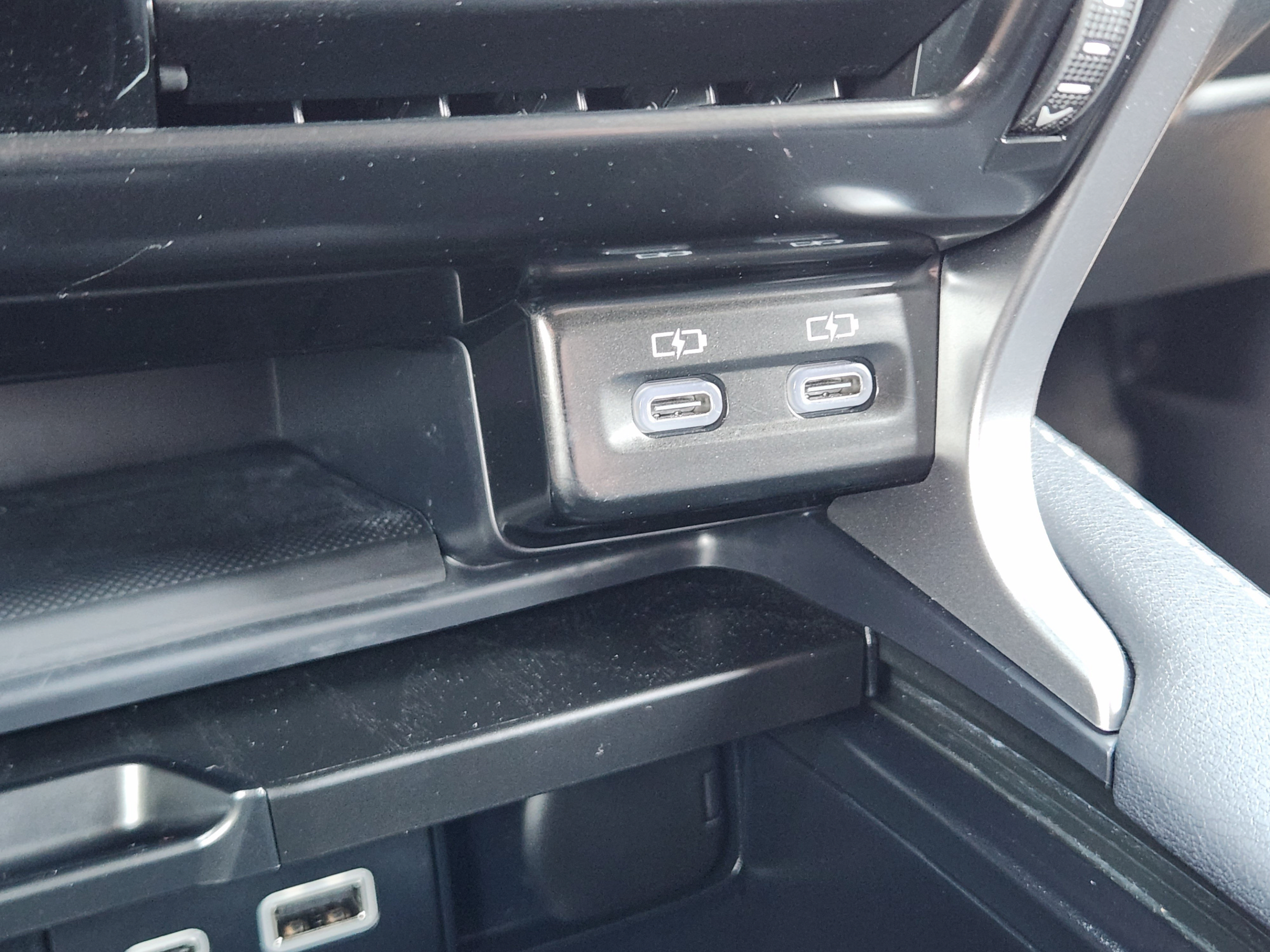 Used 2024 Lexus RX 350 Premium Plus w/ Accessory Package (Z1) FWD image 16