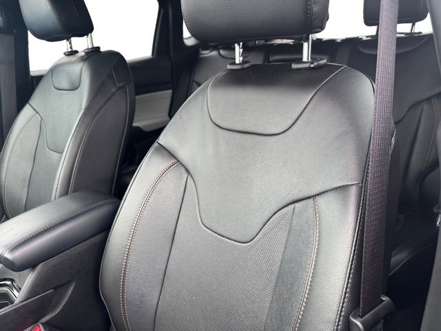 Used 2023 Jeep Compass Limited AWD/4WD image 14