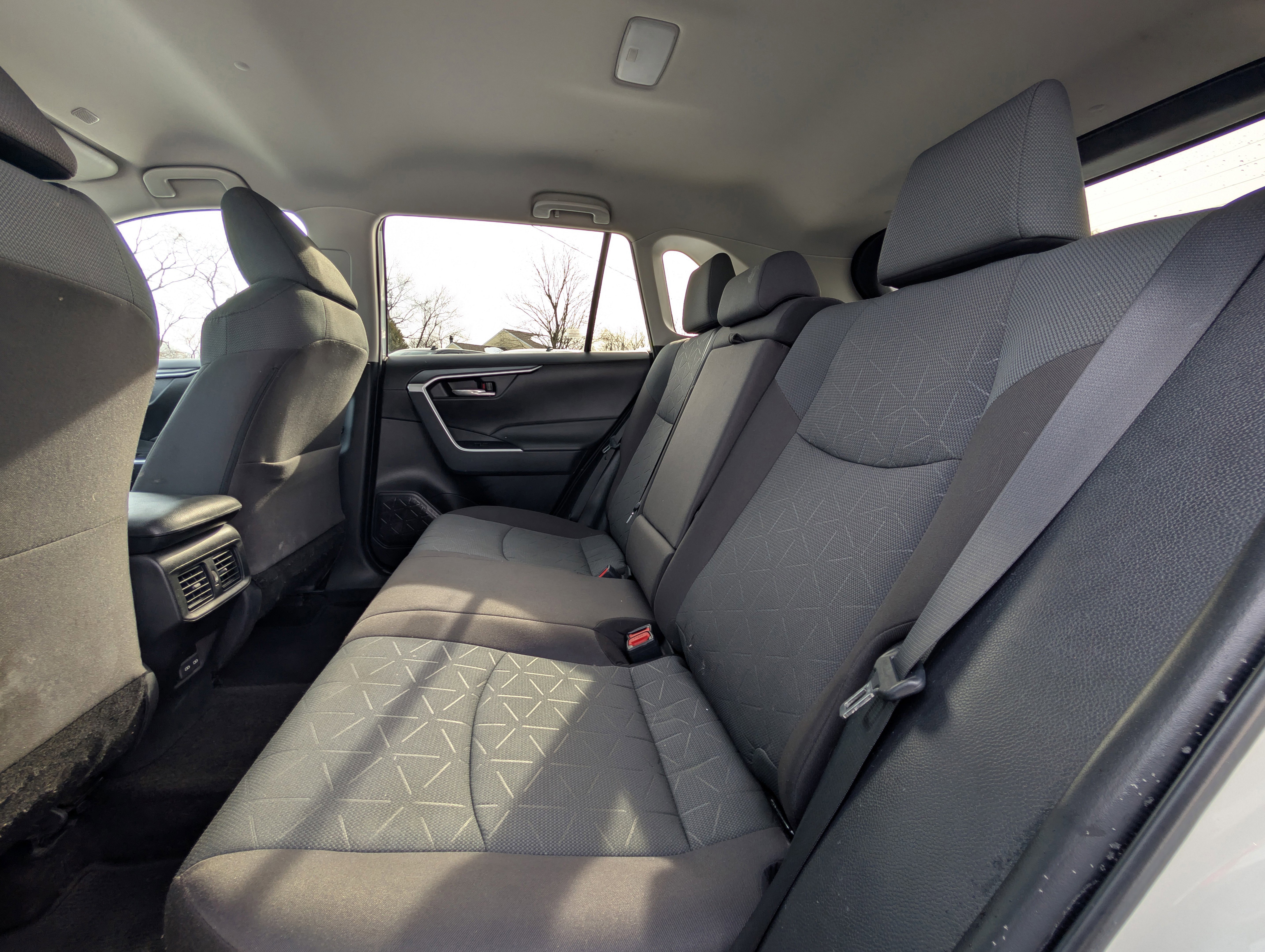 Used 2023 Toyota RAV4 XLE image 33