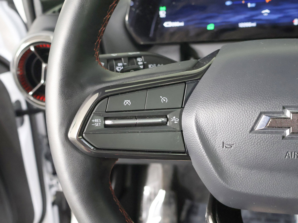 Used 2025 Chevrolet Equinox EV RS w/ Convenience Package II FWD image 44