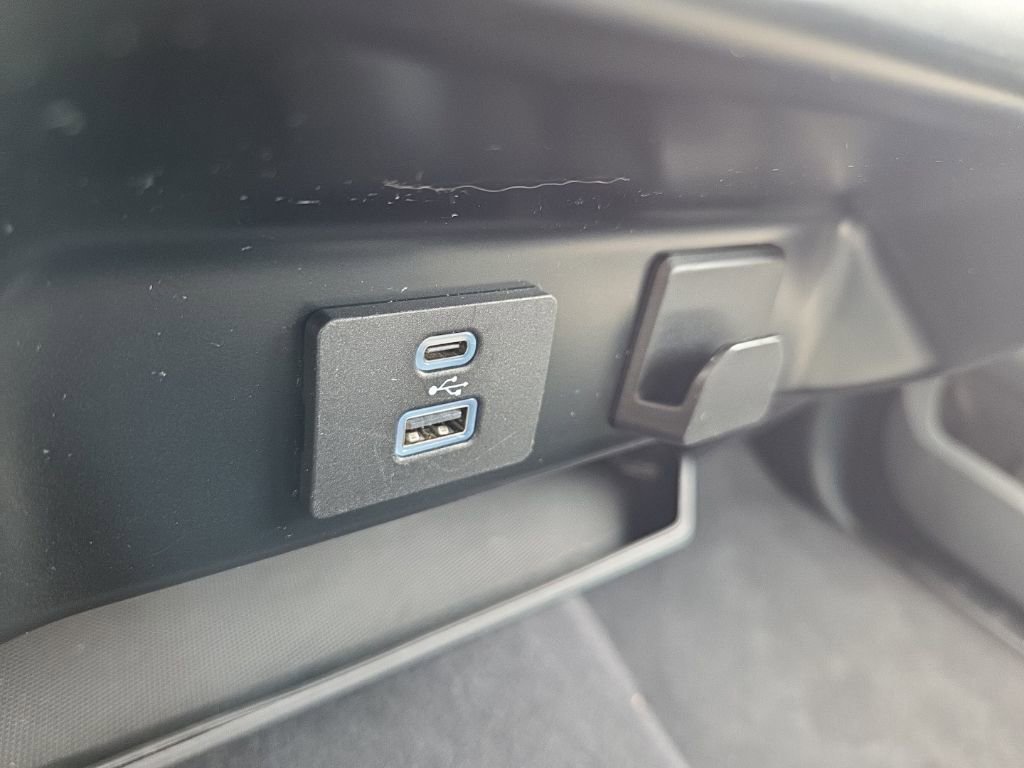 Used 2023 Ford F150 XLT AWD/4WD image 32