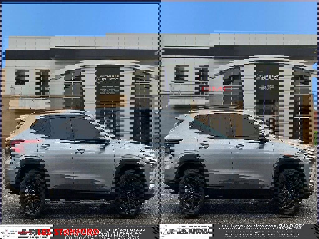 Used 2024 Chevrolet Trax ACTIV w/ Sunroof Package image 7