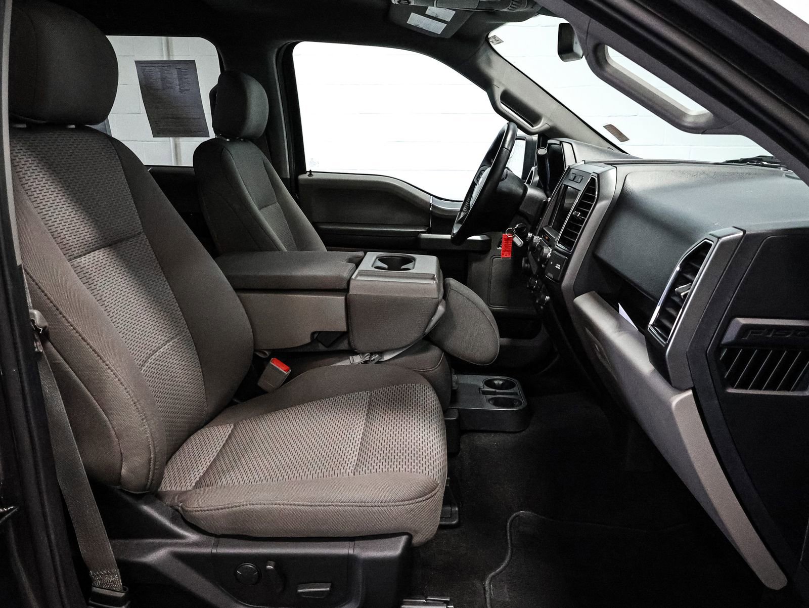 Used 2019 Ford F150 XLT w/ Equipment Group 302A Luxury AWD/4WD image 24