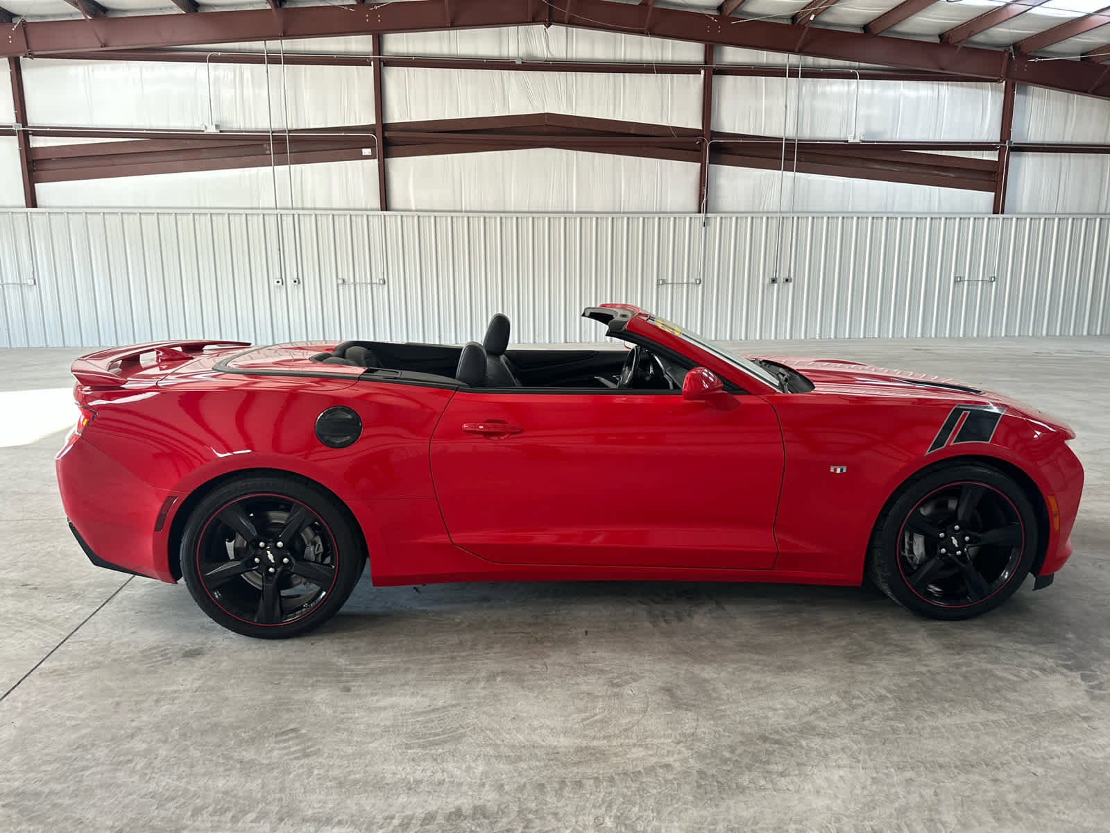 Used 2017 Chevrolet Camaro SS image 5
