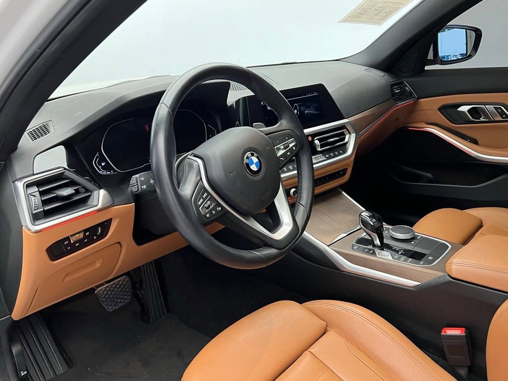 Used 2021 BMW 330i Sedan w/ Convenience Package RWD image 5