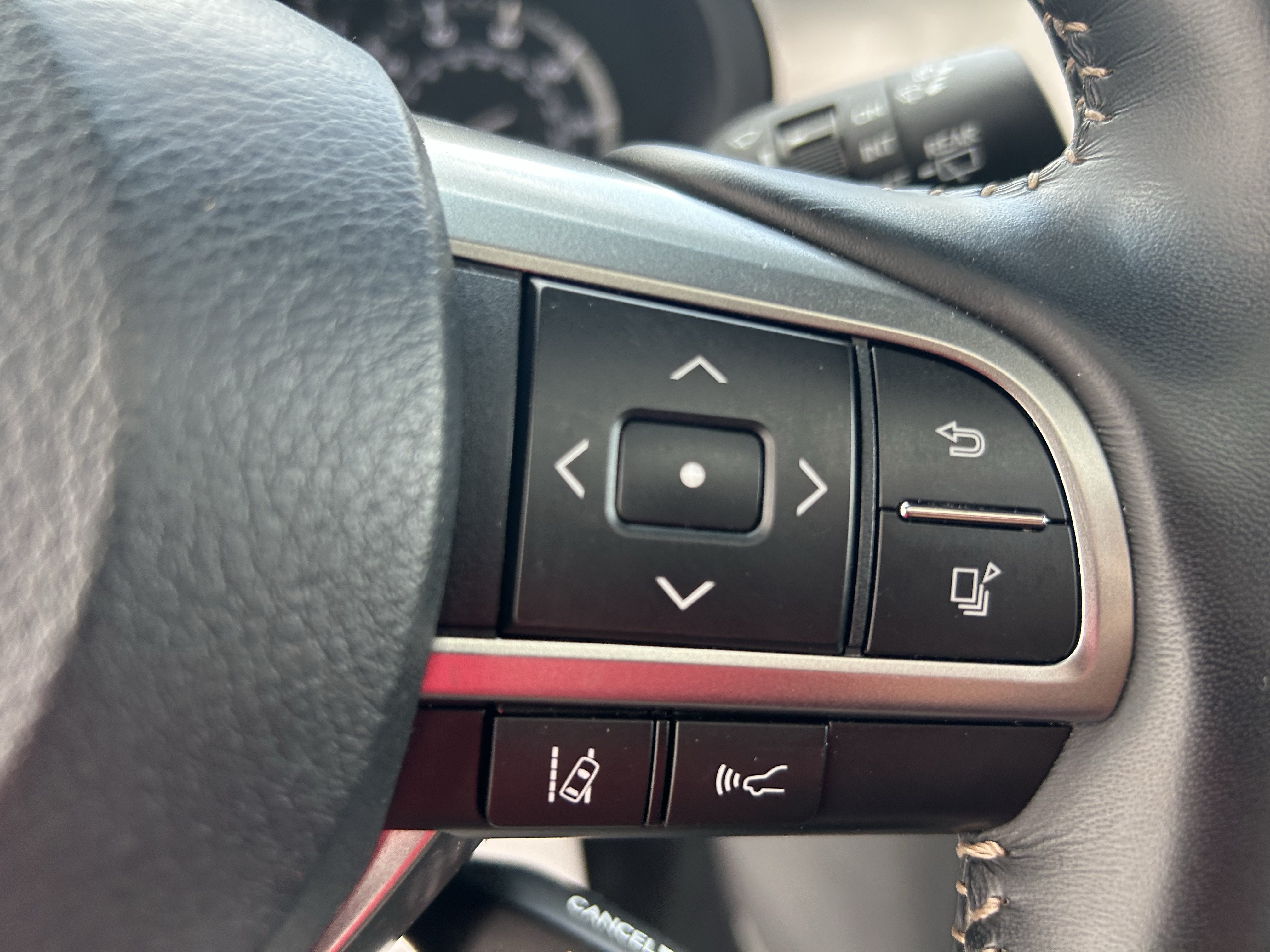 Used 2023 Lexus GX 460 Luxury w/ Sport Design Package AWD/4WD image 26